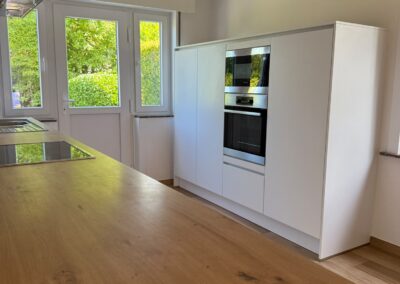 Schilderwerken van een woning te Kraainem, rand Brussel.
